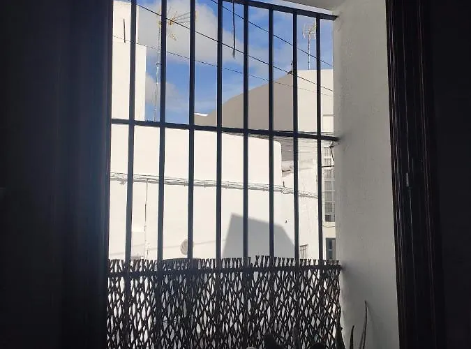 Tranquilo En El Centro De Conil Apartman